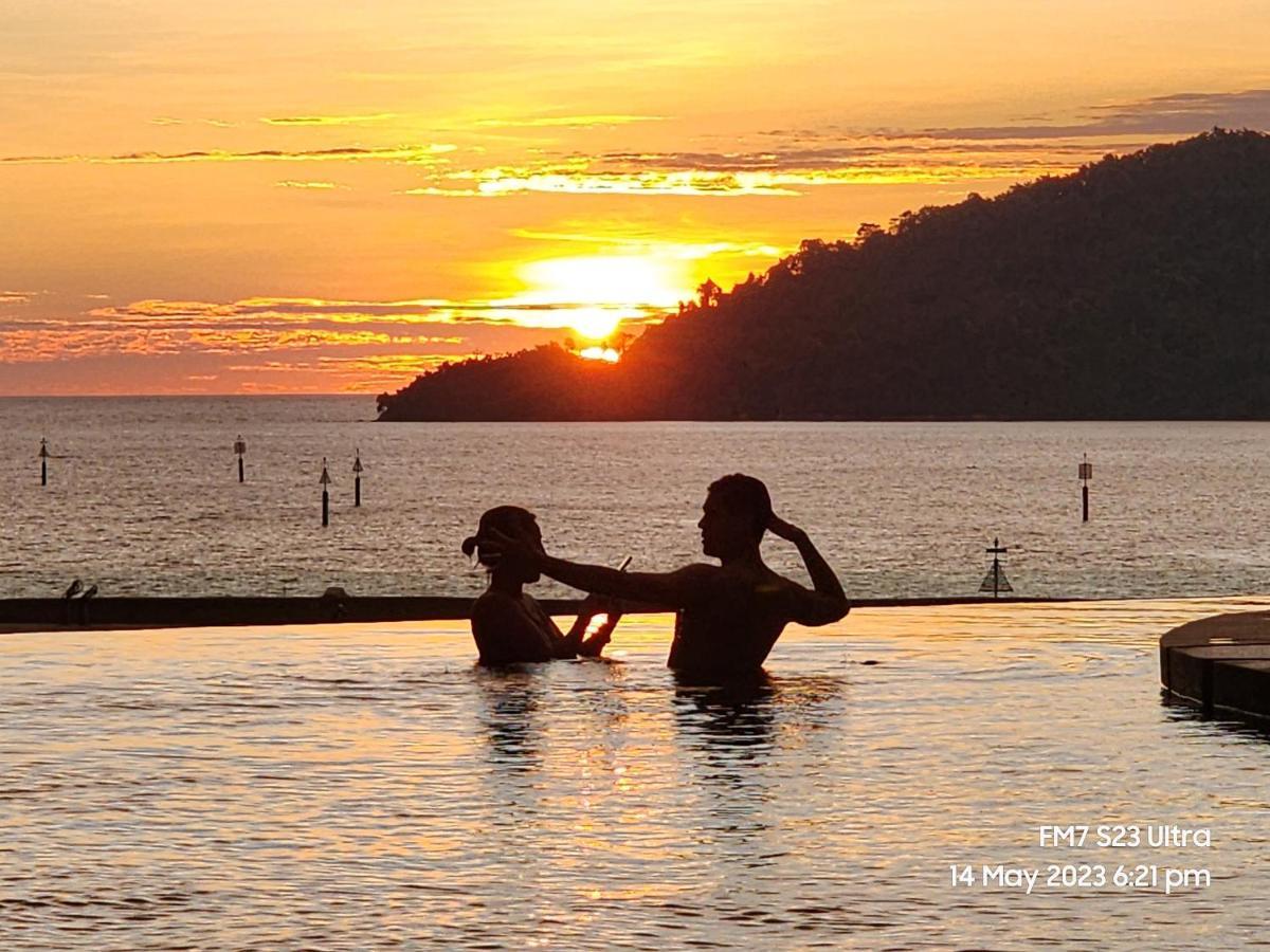 Seaview Luxury Suites At The Shore Kota Kinabalu Bagian luar foto