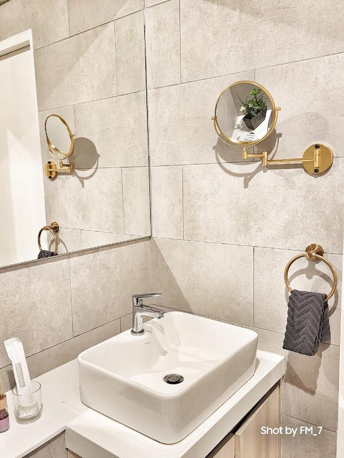 Seaview Luxury Suites At The Shore Kota Kinabalu Bagian luar foto